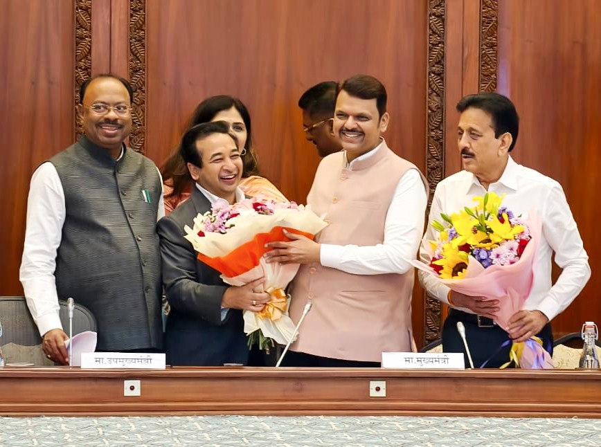 महापालिका निवडणुकीतील भाजपच्या यशाबद्दल मंत्री नितेश राणेंनी केले मुख्यमंत्री देवेंद्र फडणवीस यांचे अभिनंदन