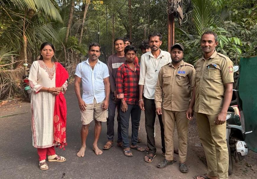 नगरसेविका अन्वेषा आचरेकर यांच्या पुढाकाराने वायरी हिंदळेकर वाडीतील "पथदीप उजळले…