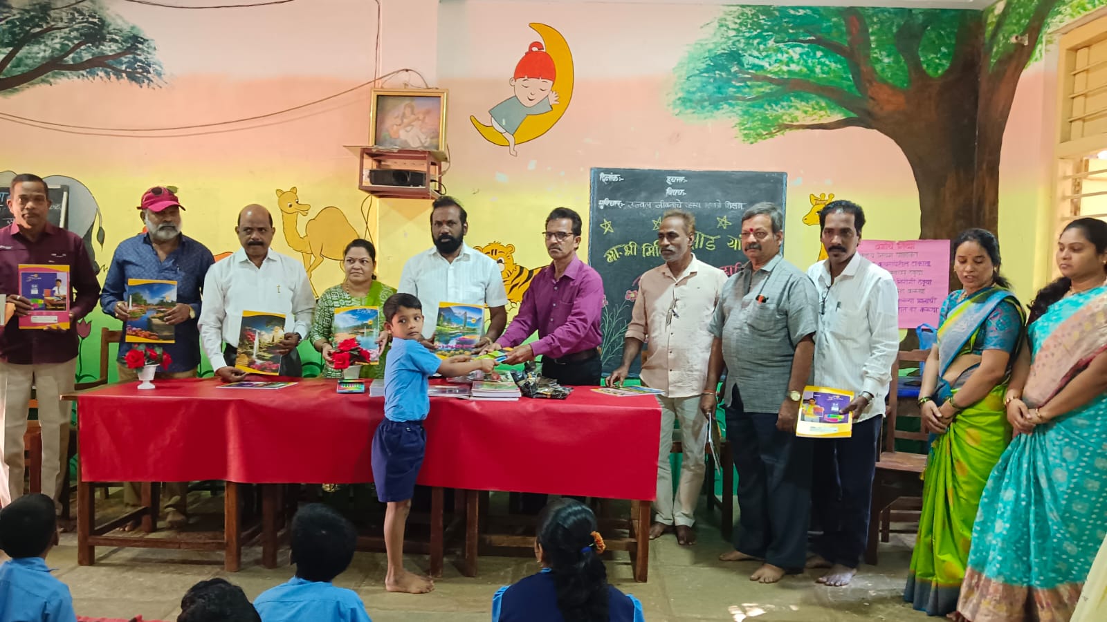 उद्योजक मिलिंद झाड यांचा 60 वा वाढदिवस विविध सामाजिक उपक्रमांनी साजरा