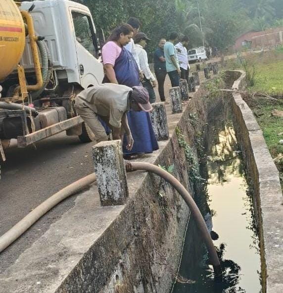 धुरीवाडा परिसरात कचरा आणि सांडपाण्याची समस्या