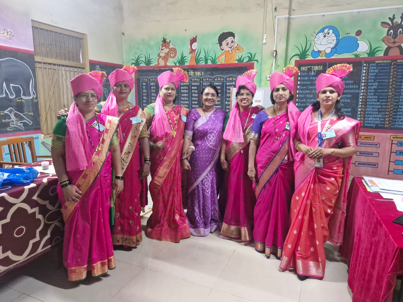 सर्जेकोट मिर्याबांदा 'सखी' मतदान केंद्र ठरले विशेष!
