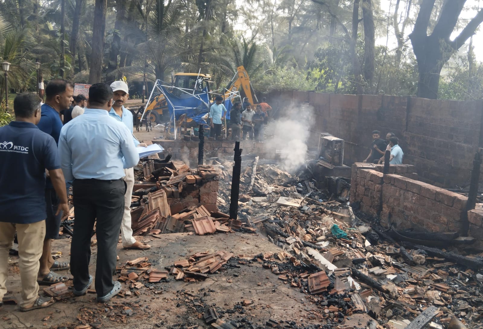 तारकर्ली एमटीडीसी कार्यालय आगीत जळून खाक