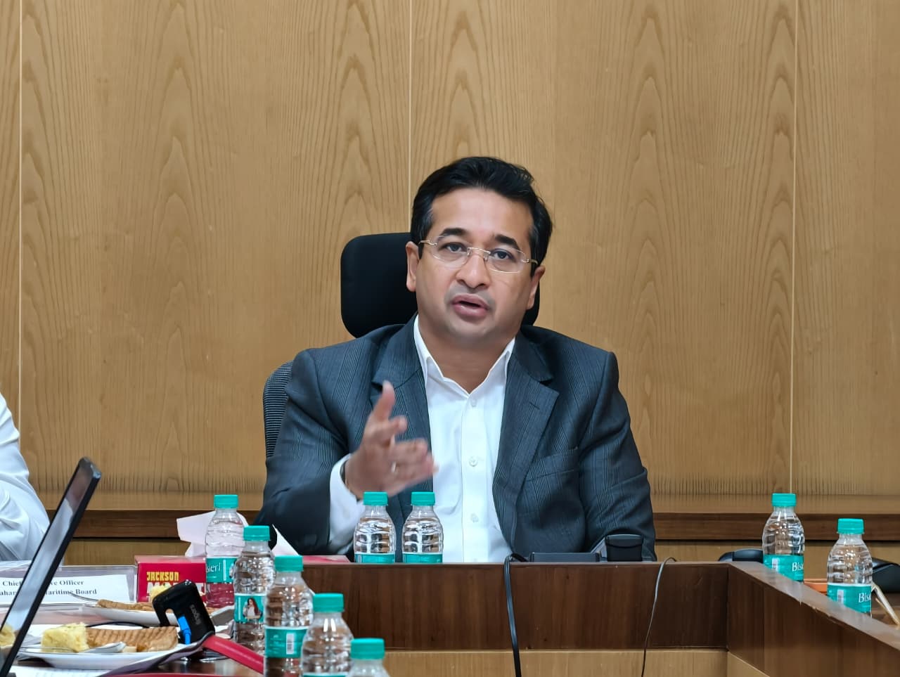 राज्यातील सागरी व जलप्रवासी वाहतुकीला गती मिळणार