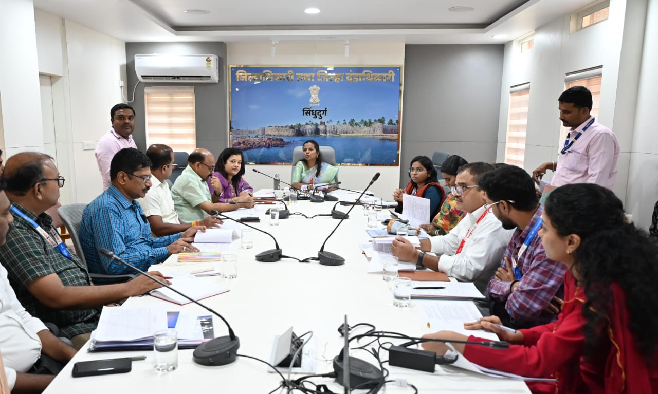 सिंधुदुर्गनगरी विकासाला गती