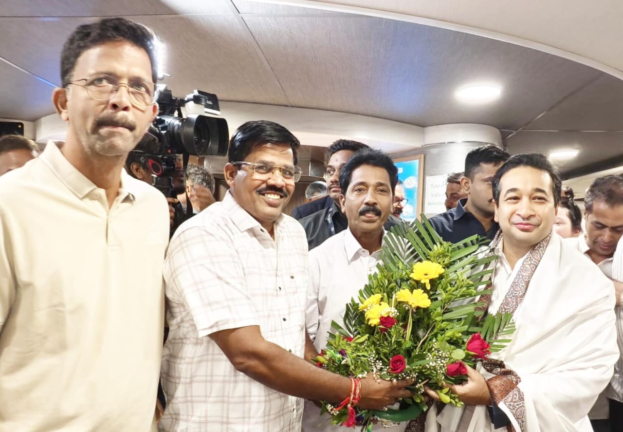 पालकमंत्री नितेश राणे यांच्या यशस्वी प्रयत्नातून रोरो बोट सेवेचे स्वप्न साकार!