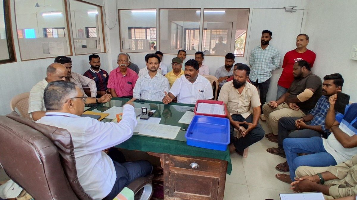 विज समस्यांमुळे पर्यटन व्यावसायिक त्रस्त