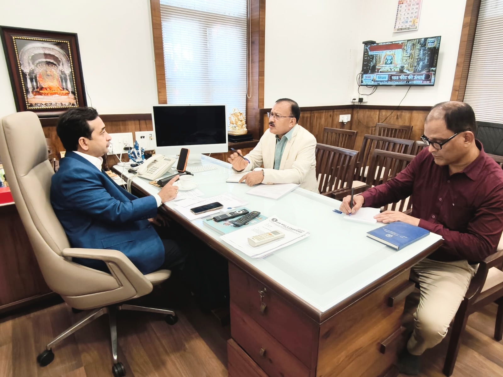 कोकण रेल्वे प्रकल्पातील प्रलंबित प्रकल्प बाधितांना रोजगारात प्राधान्य द्या