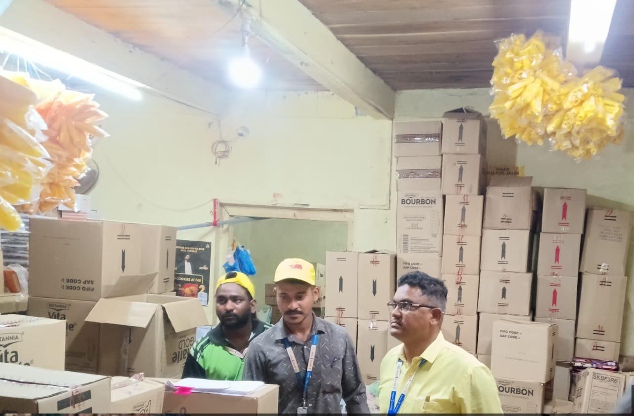 मालवणात प्रतिबंधित प्लास्टिक साठा जप्त