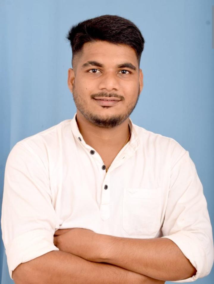 ‘आपल्या वार्डाची हद्द आधी समजून घ्या ; नयना मांजरेकर यांच्यावर संदेश सावंत यांचा हल्लाबोल"