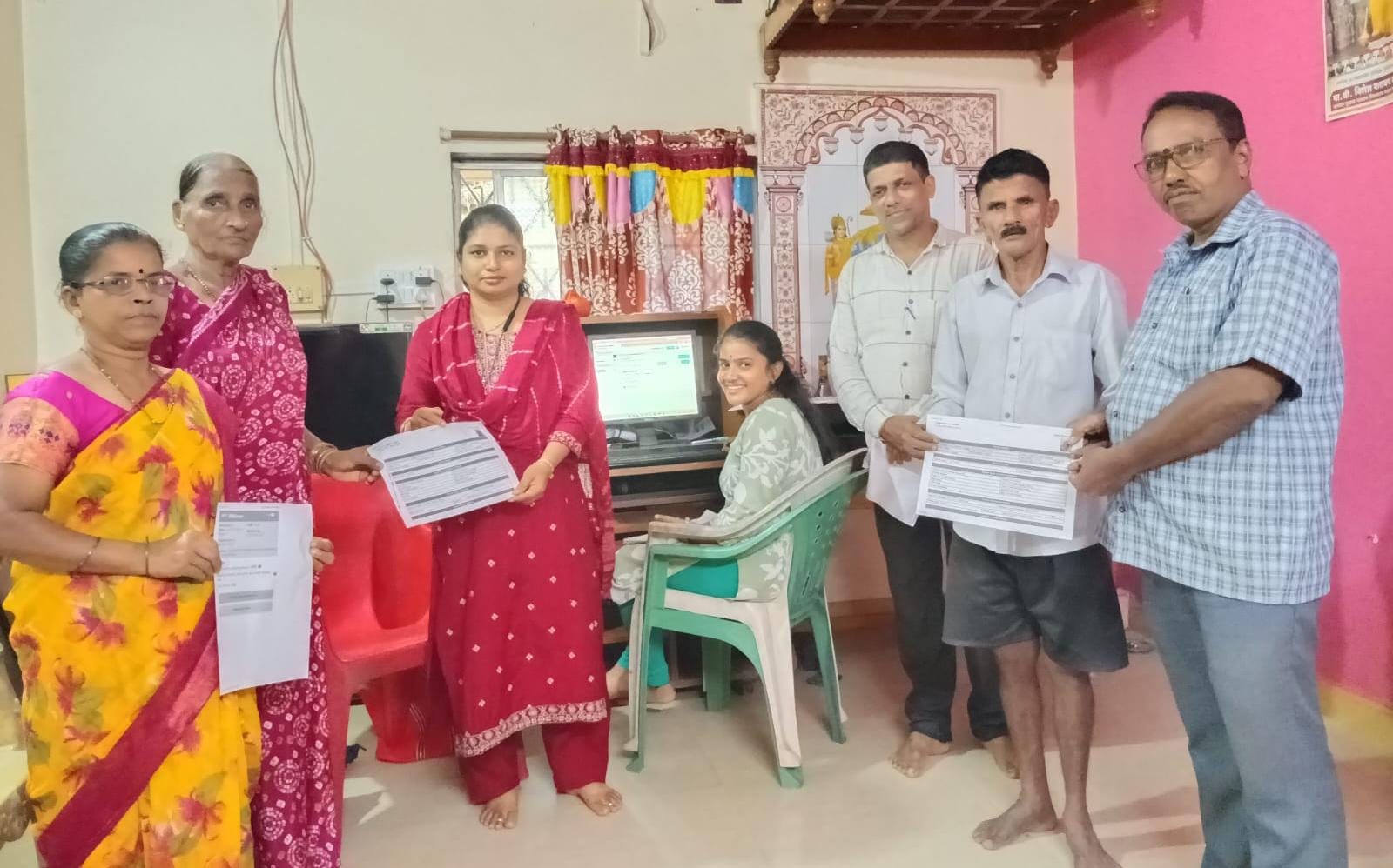 वराड येथे आयोजित फार्मर आयडी नोंदणी कॅम्पला उत्स्फूर्त प्रतिसाद.. 