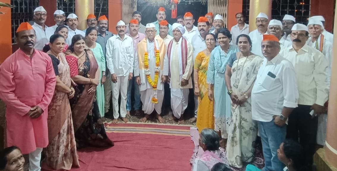 पंतप्रधान नरेंद्र मोदी यांच्या १२ वर्षाच्या यशस्वी वाटचाली निमीत्त वेंगुर्ले येथे महाआरती