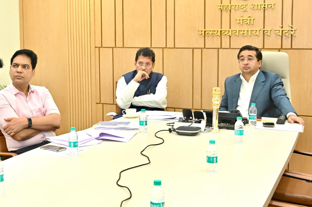 सिंधुदुर्गात मान्सूनपूर्व तयारीचा पालकमंत्री नितेश राणेंकडून आढावा; महावितरणला वीजपुरवठा सुरळीत ठेवण्याच्या सूचना