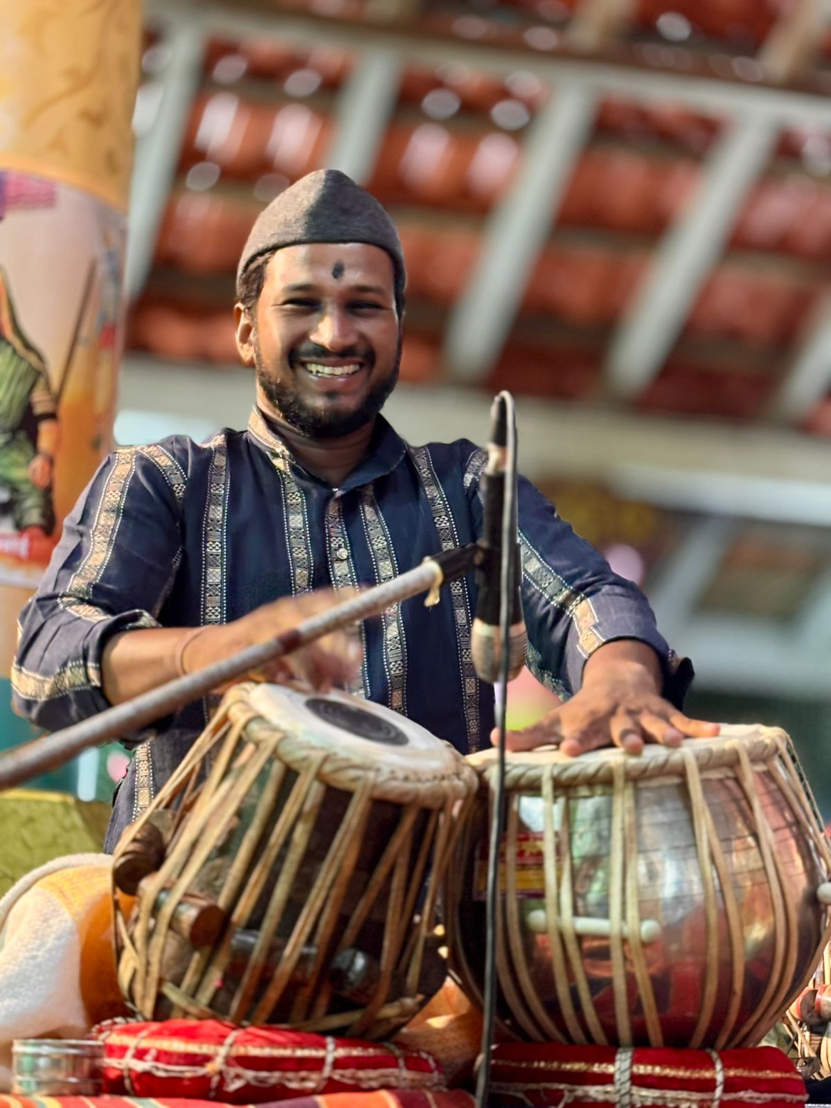 सुधीर गोसावी यांना तबला विशारद पदवी प्राप्त