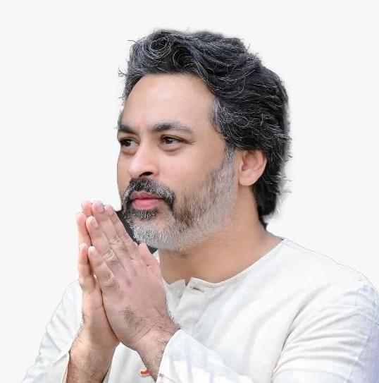 आमदार निलेश राणे यांच्या माध्यमातून मालवण बस स्थानकाच्या ताफ्यात नव्या पाच बसेस दाखल