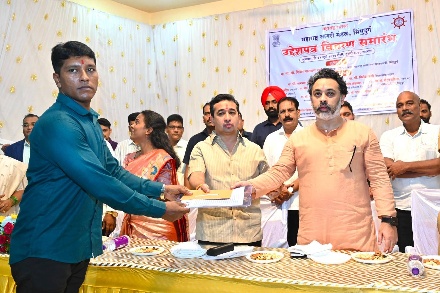नागरिक व पर्यटकांना अधिकाधिक सुविधांसह गतिमान विकासासाठी कटिबद्ध : मंत्री नितेश राणे