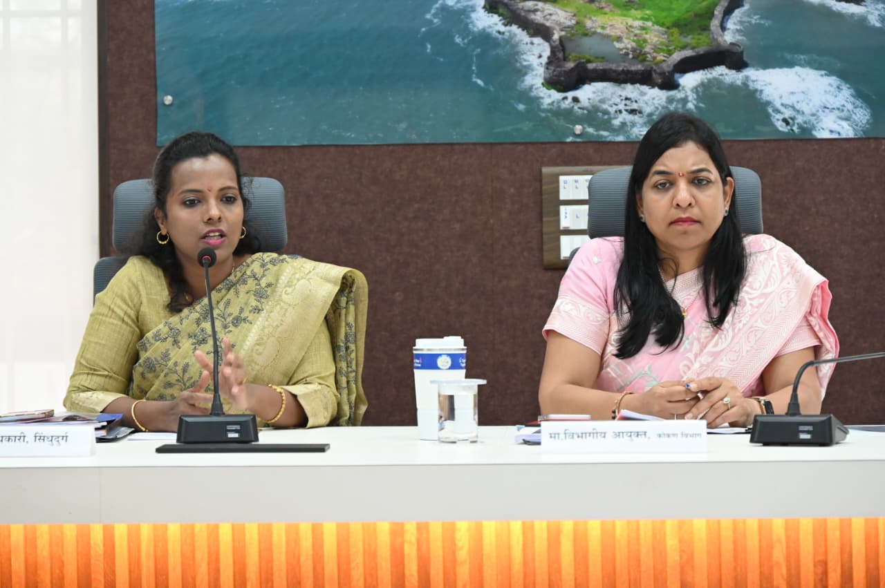 पर्यटन विकास, महसुली वसुली व लोककल्याणकारी योजनांच्या प्रभावी अंमलबजावणीला गती द्या