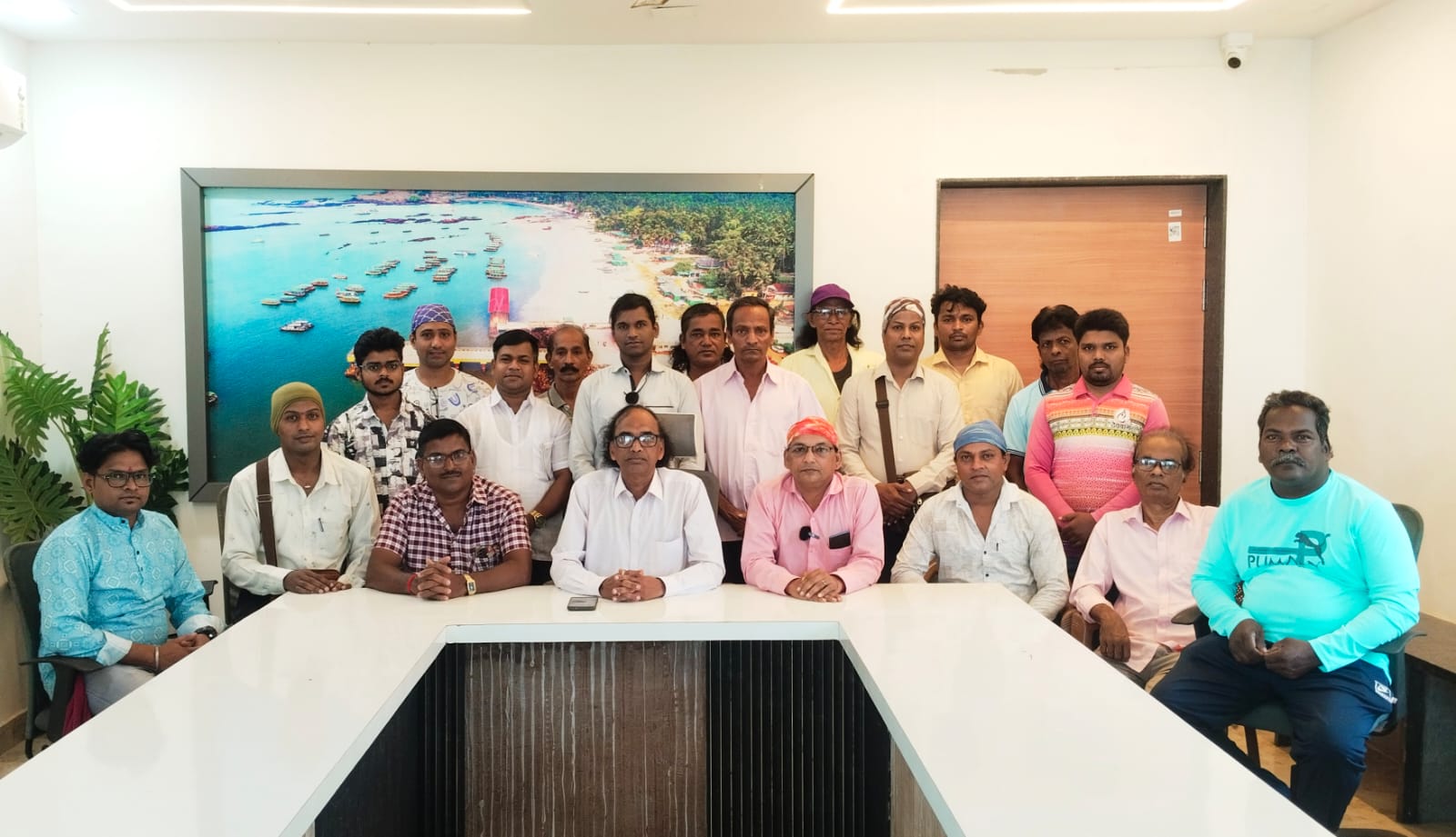आमदार निलेश राणे यांनी आम्हा दशावतार कलावंताना सरकार दरबारी न्याय मिळवून दिला !