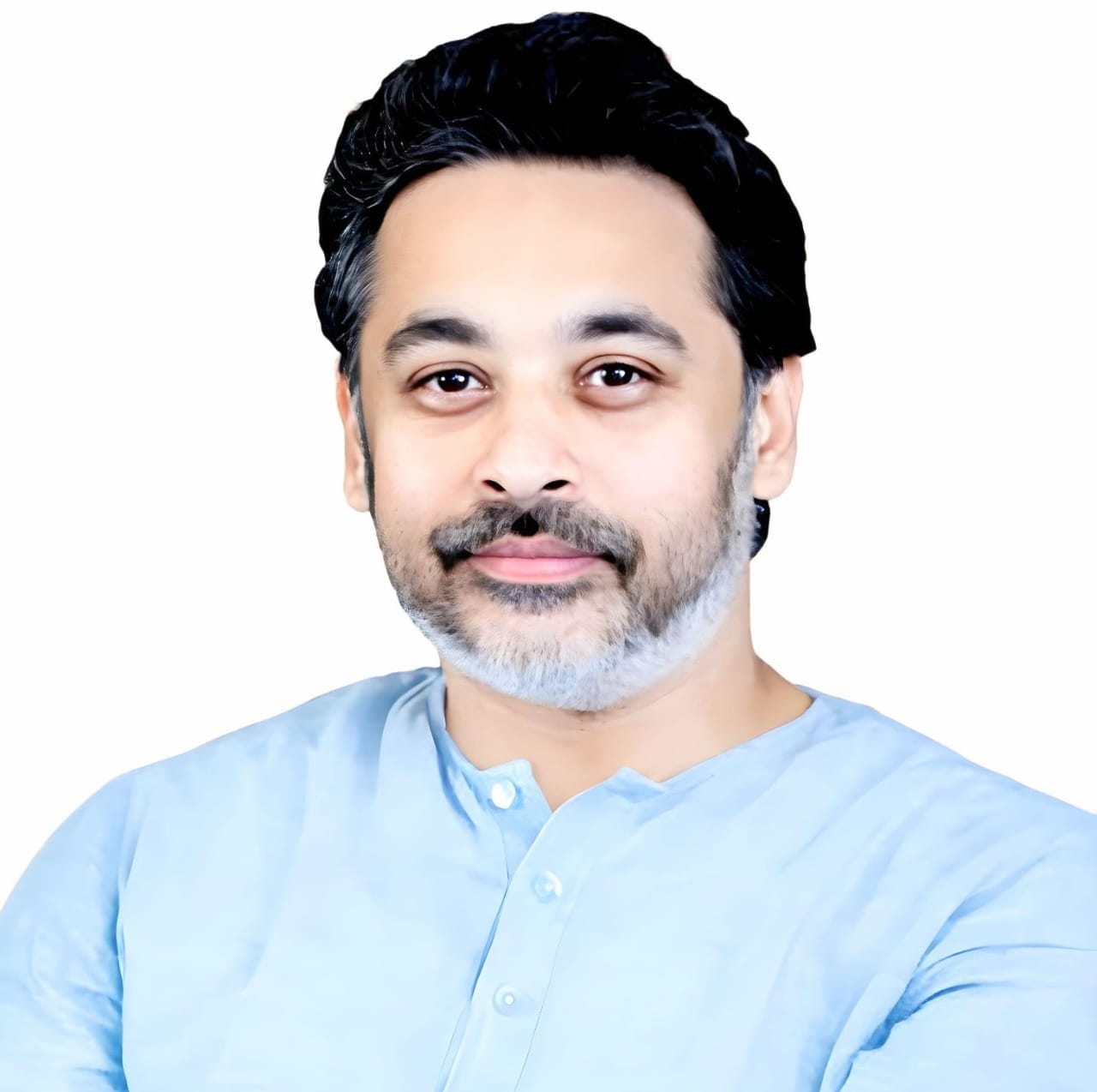 आमदार निलेश राणेंच्या प्रयत्नांतून कुडाळ महिला-बाल रुग्णालयातील ५२ कर्मचाऱ्यांना दिलासा... 