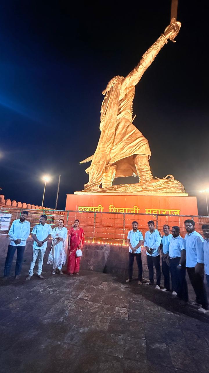 ‘आशीर्वादाचा दिवा’ प्रज्वलित करून सेवा संकल्प दृढ