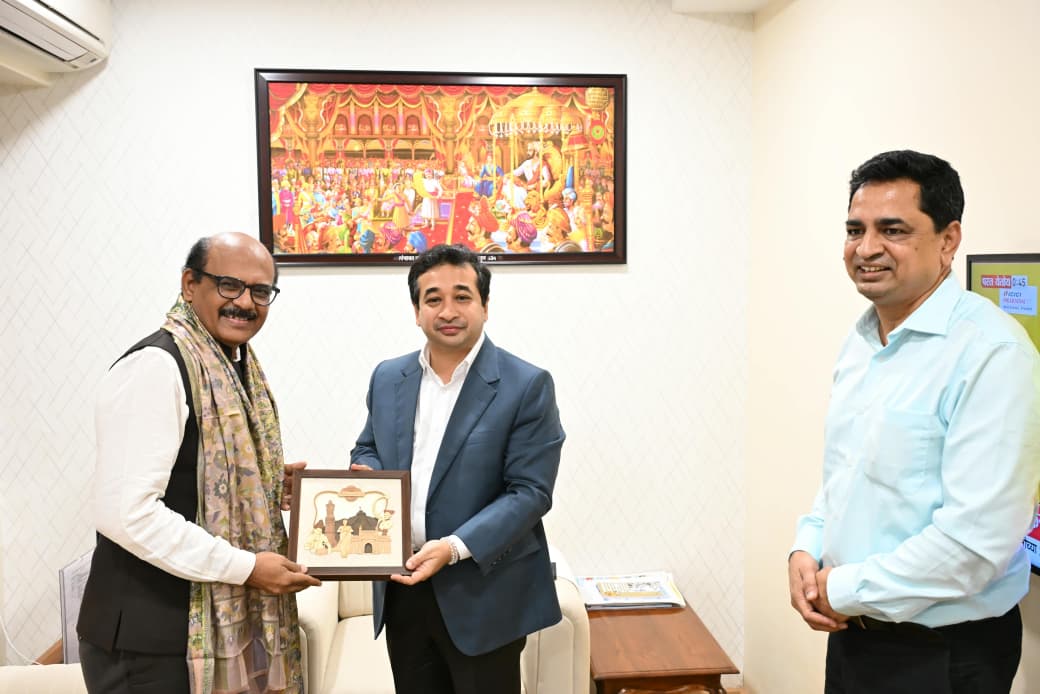 नाबार्ड मुख्य महाव्यवस्थापकांसह महाव्यवस्थापकांनी घेतली मंत्री नितेश राणे यांची भेट